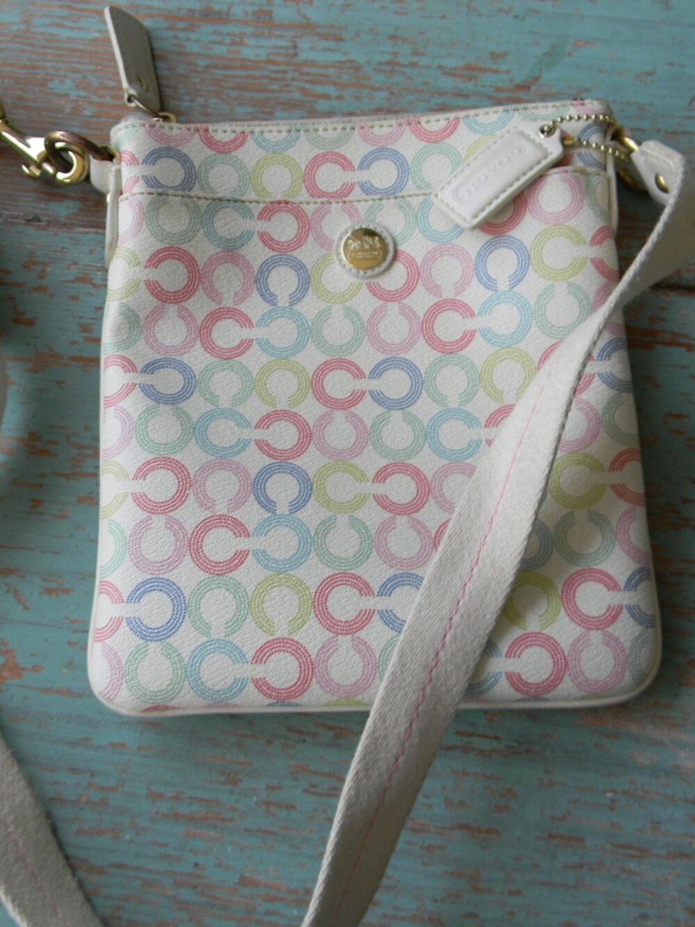 COACH OP ART 43625 WHITE RAINBOW MULTI-COLOR LOGO C'S SWINGPACK CROSSBODY